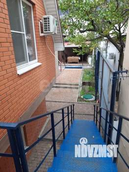 Дом 221м², 2-этажный, участок 6 сот.