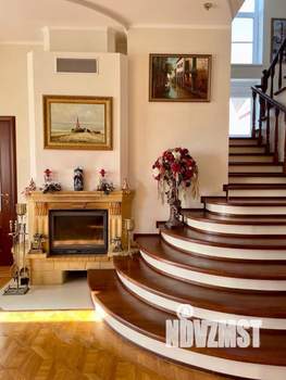 Дом 400м², 3-этажный, участок 7 сот.