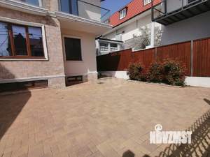 Дом 297м², 3-этажный, участок 3 сот.