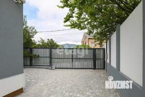 Дом 267м², 3-этажный, участок 4 сот.