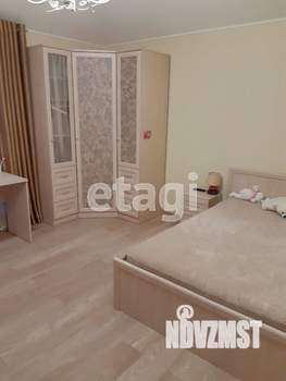 Дом 290м², 3-этажный, участок 4 сот.