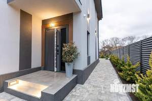 Дом 280м², 2-этажный, участок 4 сот.