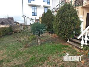 Дом 214м², 3-этажный, участок 5 сот.