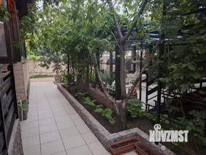 Коттедж 600м², 3-этажный, участок 6 сот.