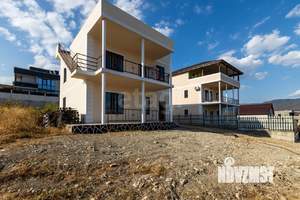 Дом 261м², 2-этажный, участок 4 сот.