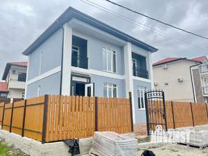 Дом 174м², 2-этажный, участок 4 сот.