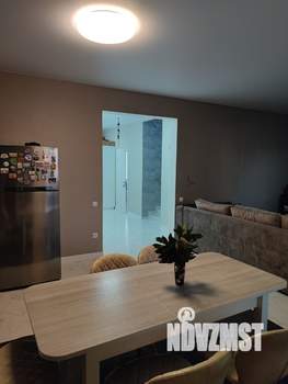 Дом 248м², 2-этажный, участок 6 сот.