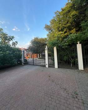 Дом 296м², 2-этажный, участок 5 сот.