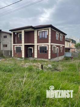 Дом 205м², 2-этажный, участок 4 сот.