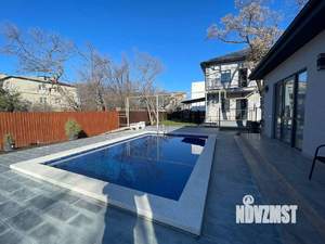 Дом 263м², 2-этажный, участок 8 сот.