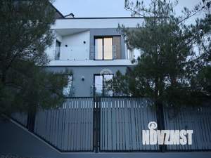 Коттедж 267м², 3-этажный, участок 4 сот.