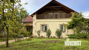 Дом 208м², 2-этажный, участок 8 сот.