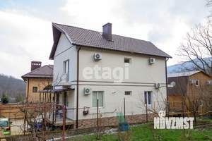 Дом 200м², 3-этажный, участок 4 сот.