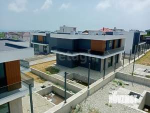 Дом 247м², 2-этажный, участок 5 сот.