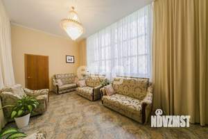 Дом 799м², 3-этажный, участок 7 сот.