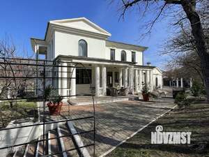 Дом 296м², 2-этажный, участок 5 сот.