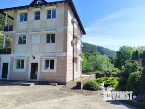 Дом 210м², 3-этажный, участок 17 сот.