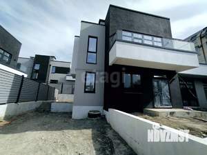 Дом 215м², 2-этажный, участок 4 сот.