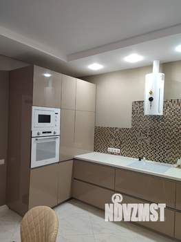 Дом 248м², 2-этажный, участок 6 сот.