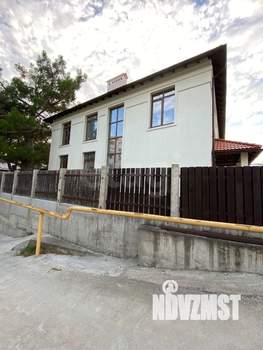 Дом 446м², 3-этажный, участок 7 сот.