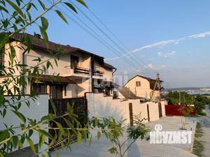 Дом 298м², 2-этажный, участок 4 сот.