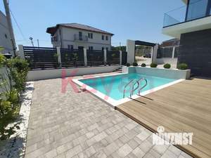 Дом 227м², 2-этажный, участок 4 сот.