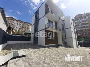 Дом 196м², 3-этажный, участок 3 сот.