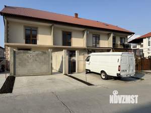 Дом 194м², 2-этажный, участок 1 сот.