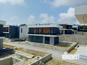 Дом 247м², 2-этажный, участок 5 сот.