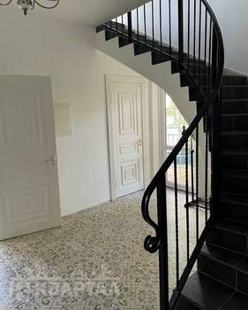 Дом 180м², 2-этажный, участок 5 сот.