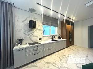 Дом 267м², 3-этажный, участок 4 сот.