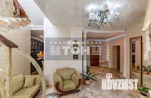 Коттедж 380м², 3-этажный, участок 6 сот.