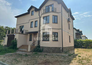 Дом 346м², 3-этажный, участок 6 сот.