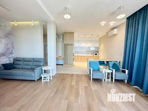 Дом 291м², 3-этажный, участок 10 сот.