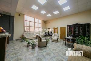 Дом 799м², 3-этажный, участок 7 сот.