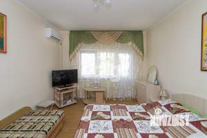 Дом 295м², 3-этажный, участок 6 сот.