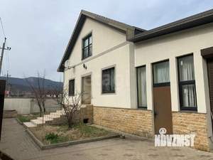 Дом 214м², 2-этажный, участок 4 сот.