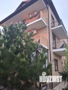 Коттедж 600м², 3-этажный, участок 6 сот.