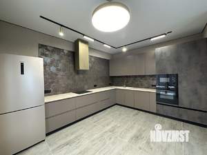 Дом 275м², 3-этажный, участок 3 сот.