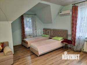 Дом 221м², 2-этажный, участок 6 сот.