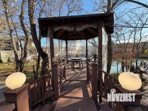 Дом 240м², 2-этажный, участок 10 сот.