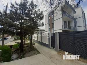 Дом 196м², 3-этажный, участок 3 сот.