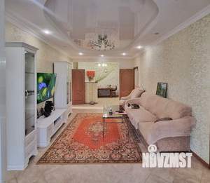 Дом 240м², 2-этажный, участок 8 сот.