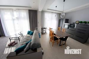 Дом 330м², 3-этажный, участок 6 сот.