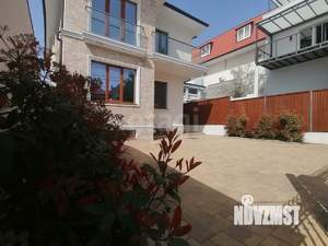 Дом 297м², 3-этажный, участок 3 сот.