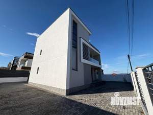 Дом 322м², 3-этажный, участок 4 сот.