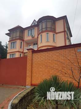 Дом 464м², 3-этажный, участок 6 сот.