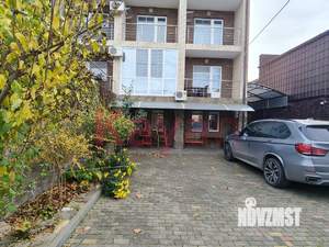 Дом 316м², 3-этажный, участок 3 сот.