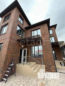 Дом 430м², 3-этажный, участок 6 сот.