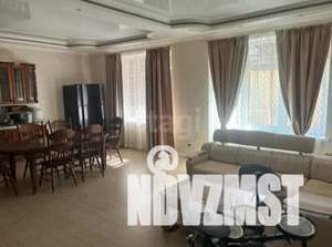 Дом 250м², 3-этажный, участок 3 сот.